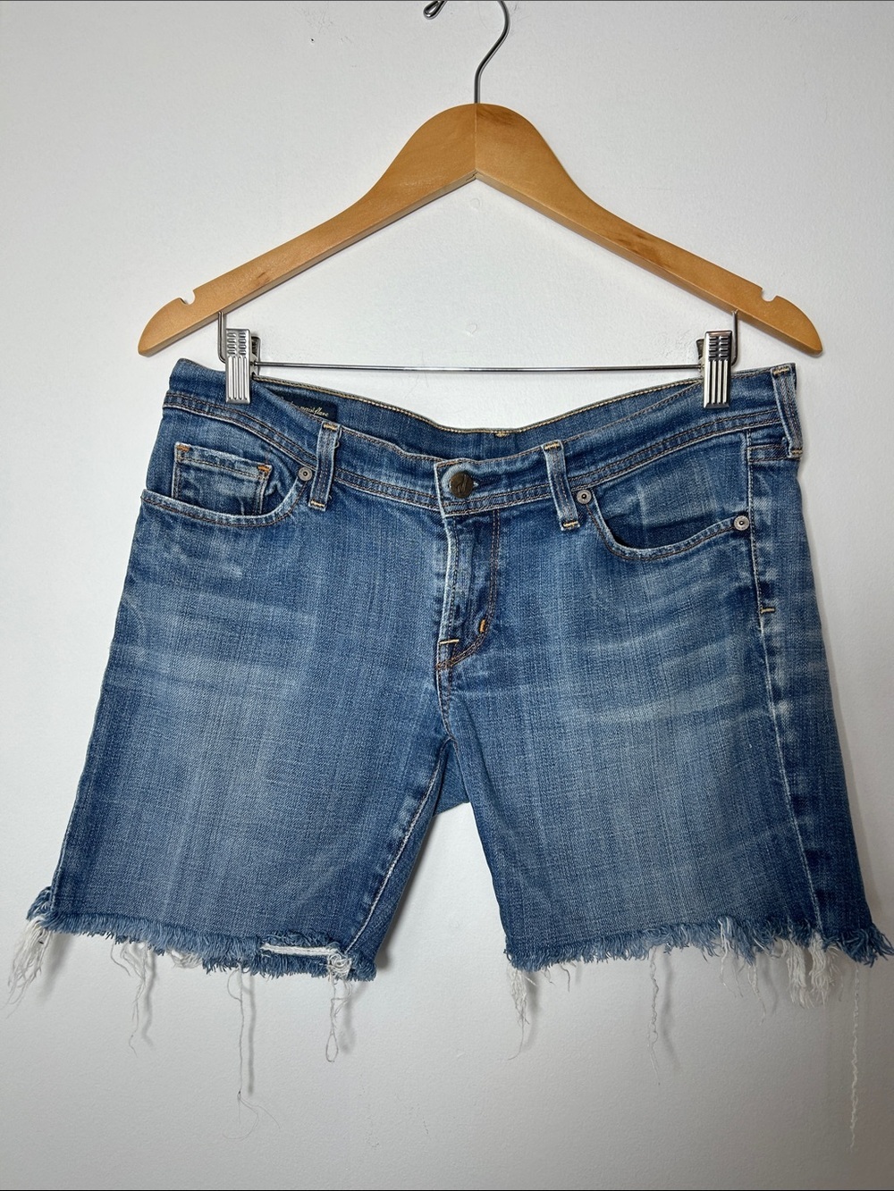 7 For All Mankind Ingrid 002 Low Rise Cutoff Denim Shorts USA Size 32